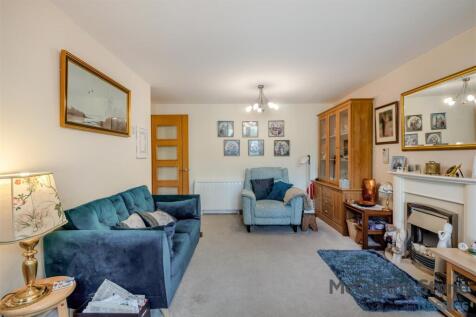 8639380-interior05.jpg
