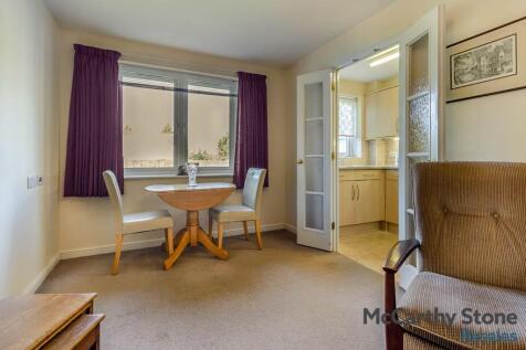 8642431-interior10.jpg