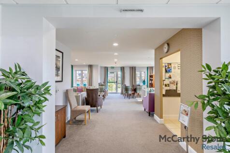 Homeowners Lounge