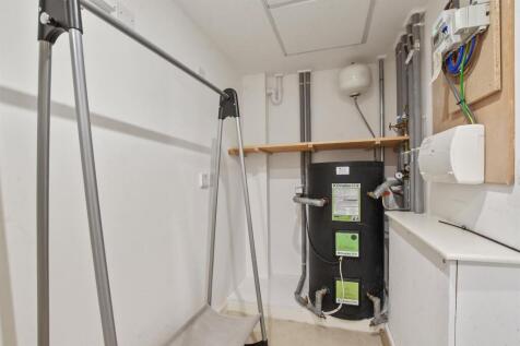 15-6b44GCMCS - 15 Springhill House - Utility - Ori