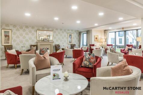 Homeowners Lounge