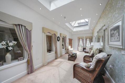 Homeowners Lounge