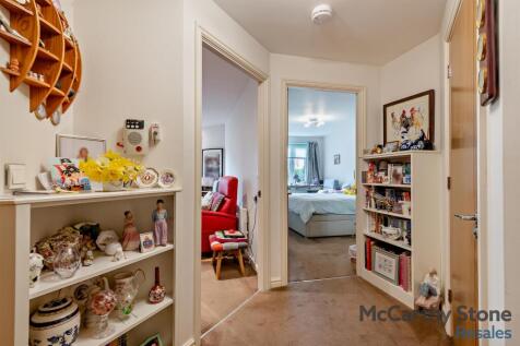 8641839-interior14-800.jpg