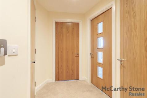 8642025-interior17.jpg