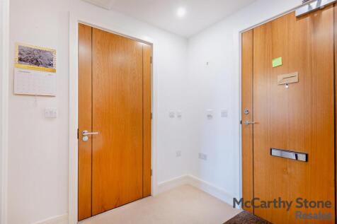 8641115-interior03-800.jpg