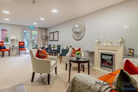 Homeowners Lounge