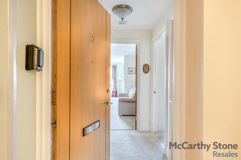 8640072-interior11.jpg