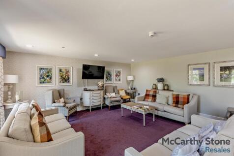 Homeowners Lounge