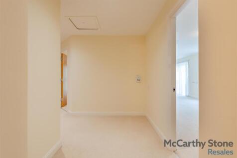 8645560-interior01.jpg