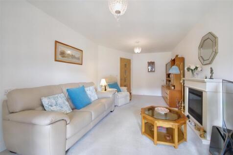 8546531-interior29.JPG