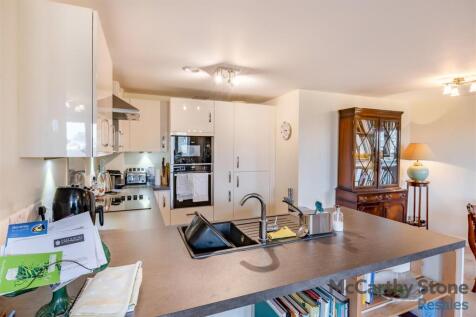 8641374-interior06.jpg