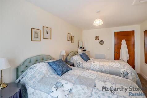 8641374-interior11.jpg