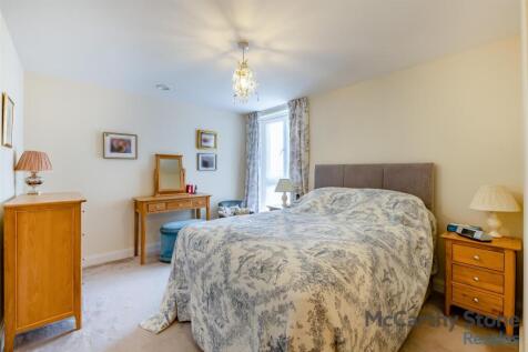 8641374-interior18.jpg