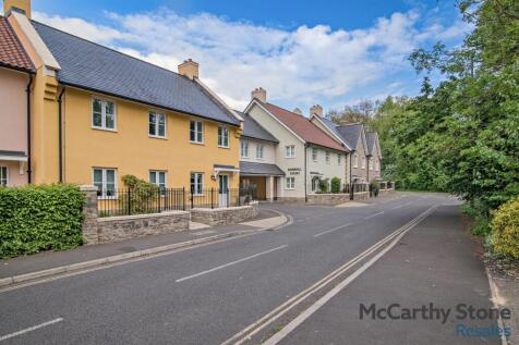 Barnhill Court
