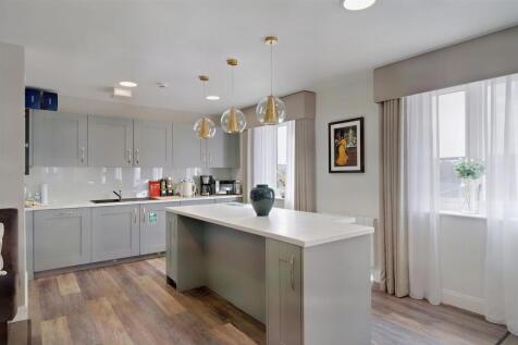 Homeowners Lounge