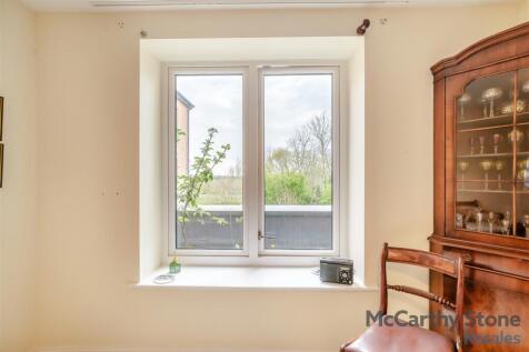 8644400-interior03.jpg