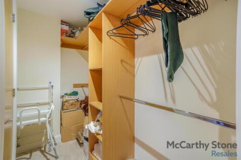 8644400-interior12.jpg