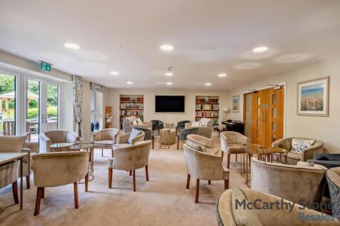 Homeowners Lounge