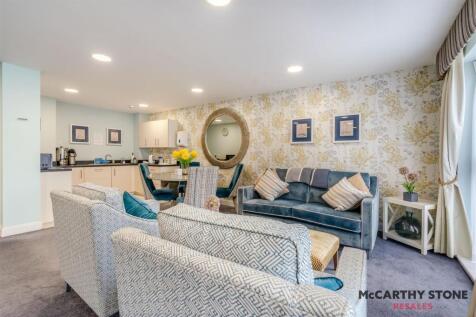 Communal Lounge