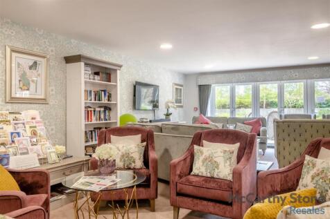 8645317-interior04.jpg