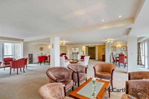 Homeowners Lounge