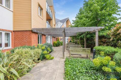 8647189-exterior01.jpg