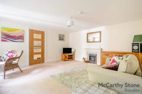 8646717-interior17.jpg