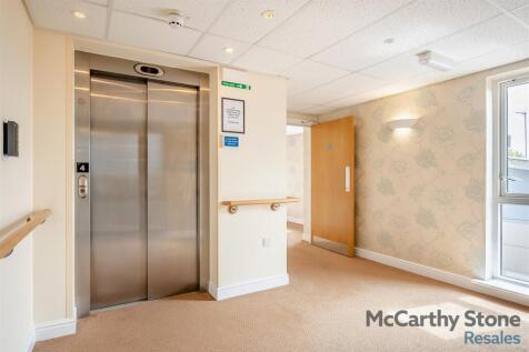 8646717-interior02.jpg