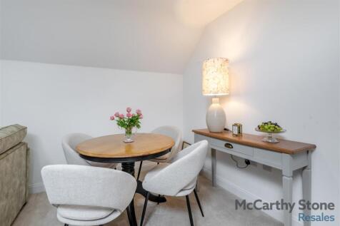 8647145-interior12.jpg