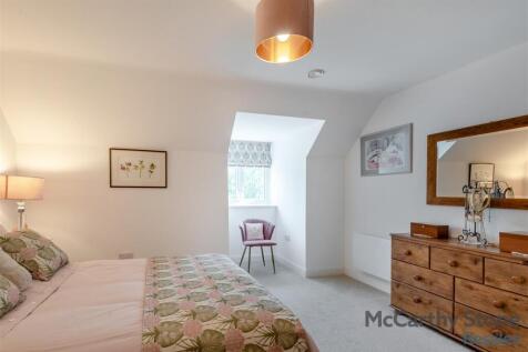 8647145-interior01.jpg