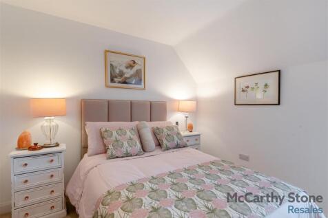 8647145-interior02.jpg
