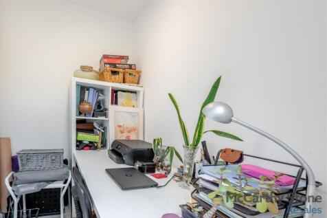 8647145-interior21.jpg