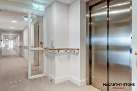 8609563-interior16-800.JPG