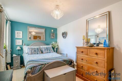 8646785-interior01.jpg