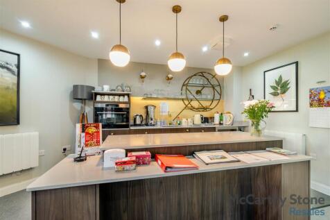 8644454-interior19.jpg