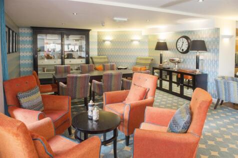 Oakfield-Court025.jpg
