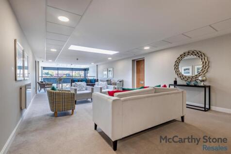 Homeowners Lounge
