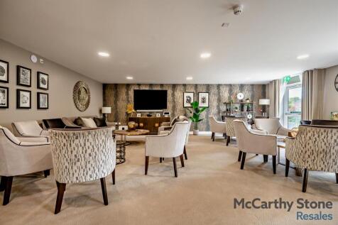 Homeowners Lounge