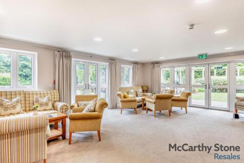 Homeowners Lounge