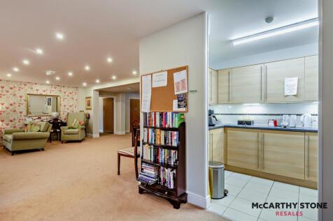 Homeowners Lounge