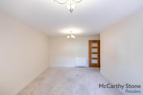 8649121-interior06.jpg
