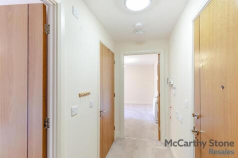 8649121-interior12.jpg