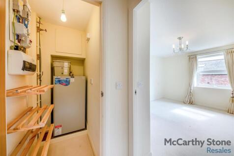 8645930-interior04.jpg