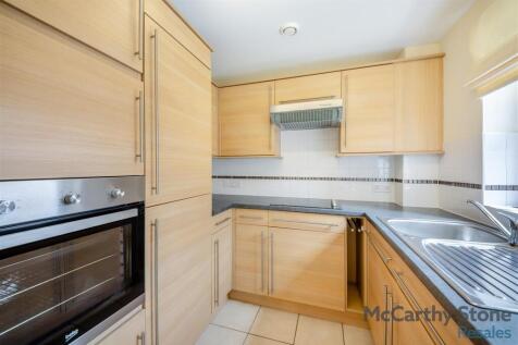 8645930-interior01.jpg
