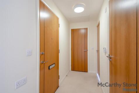 8645930-interior12.jpg