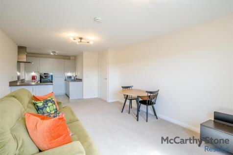 8648404-interior07.jpg