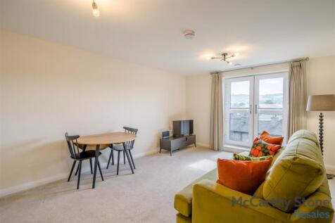 8648404-interior06.jpg