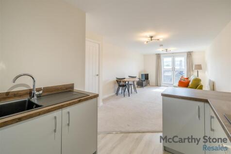 8648404-interior13.jpg