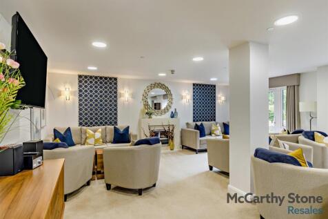 Homeowners Lounge