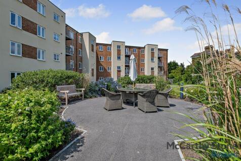 8651871-exterior02-800.jpg